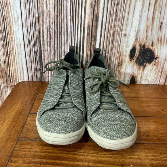 Merrell Gridway Sneakers Vibram Shoes Womens 7 Green Outdoor Hiking Knit - Picture 1 of 6